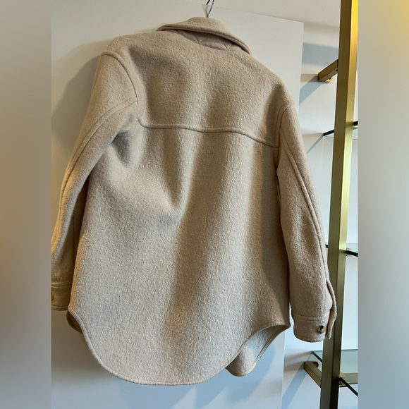 Aritzia Ganna Shirt Jacket in XS light oatmeal - Picture 3 of 3